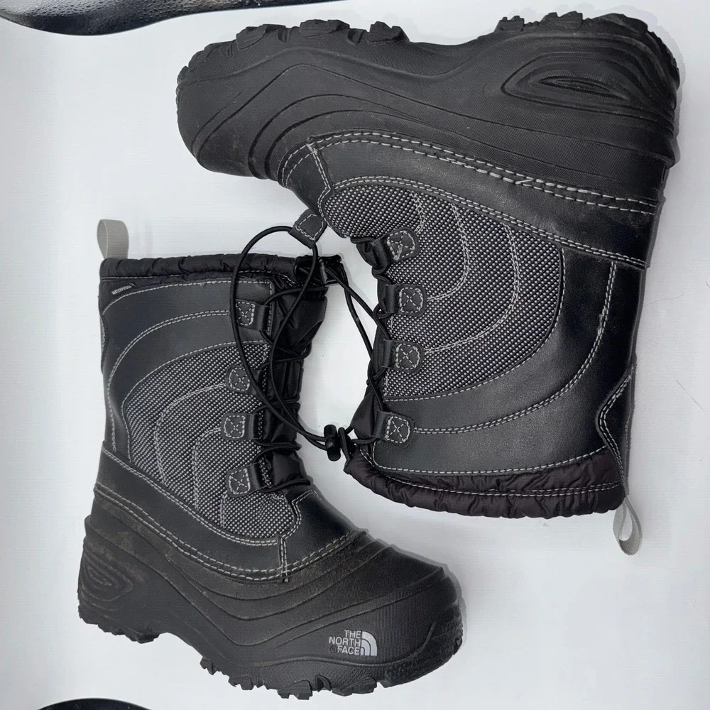 The North Face Youth Alpenglow IV Waterproof Snow Boots Kids 4 Black‎ Insulated